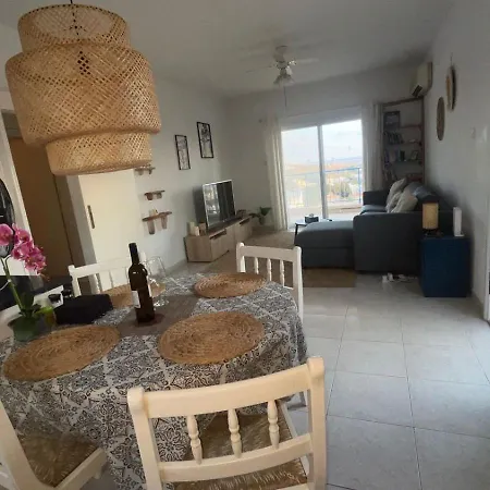 Modern Seaview Daire *